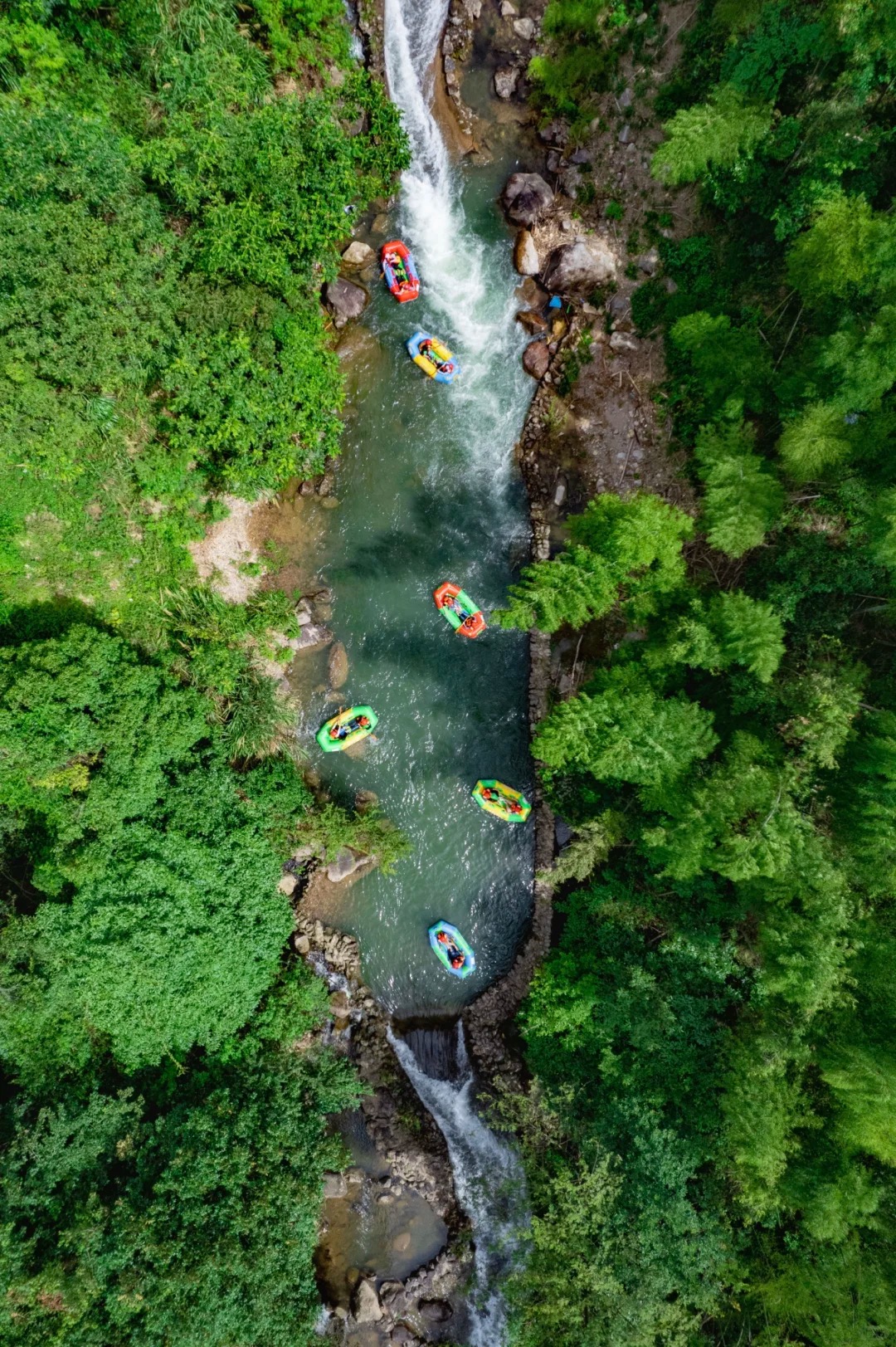 佛岭景区飞岭漂流：智慧票务系统赋能，打造高效便捷的沉浸式体验